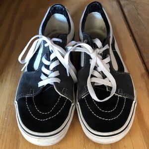 Black white gray vans